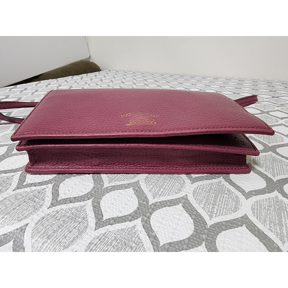 Gucci Pebble Leather Swing Crossbody Bag Magenta - Picture 7 of 12